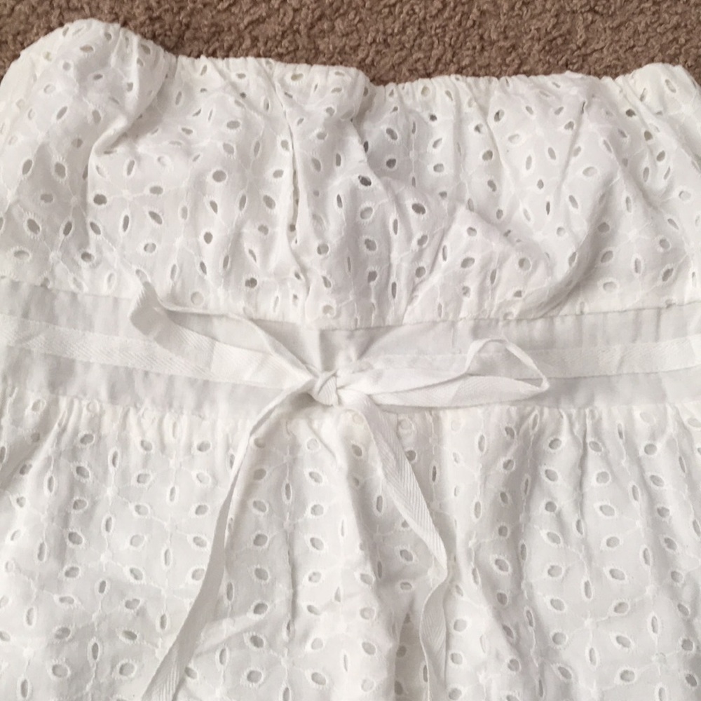 FANG White Eyelet Top - Picture 2 of 4